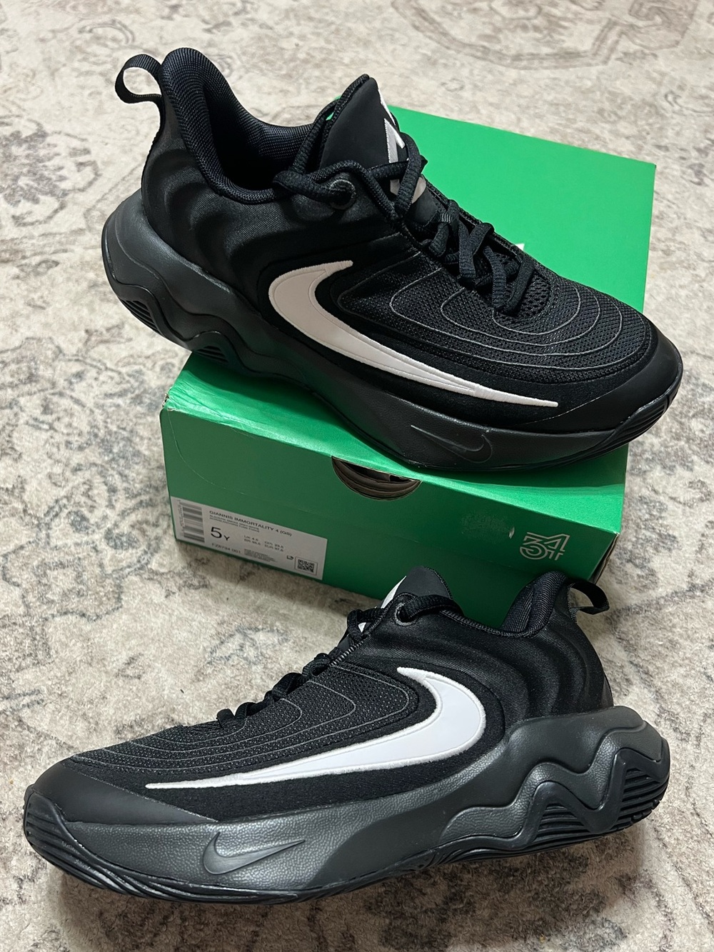 Nike Giannis Immortality 4 Basketball Shoes Black White